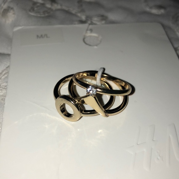 H&M Jewelry - *NWT* H&M ring set H&M Jewelry - *NWT* H&M ring set